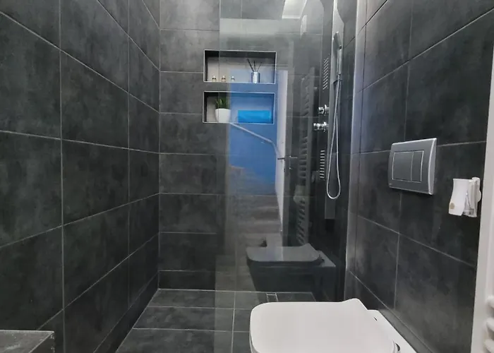 Blue Daire